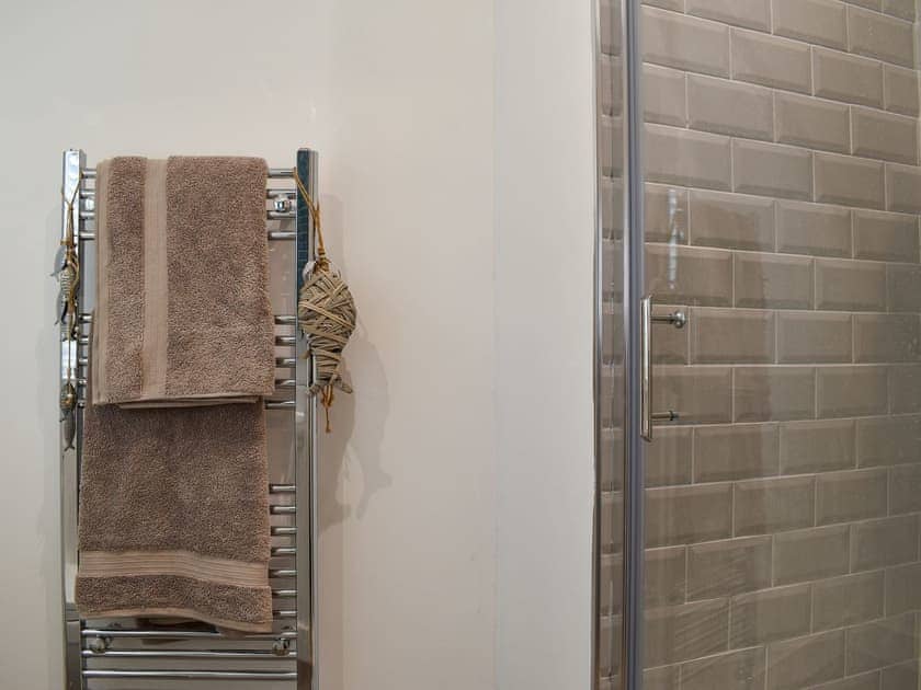 Shower room | Kingsley Cottage, Hawley