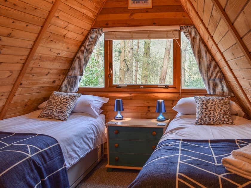 Comfortable twin bedroom (single bedroom from 2026) | Bracken Lodge, Weybourne, near Sheringham