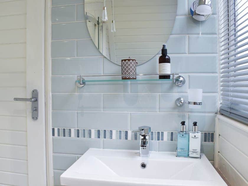Wonderful bathroom | Bracken Lodge, Weybourne, near Sheringham