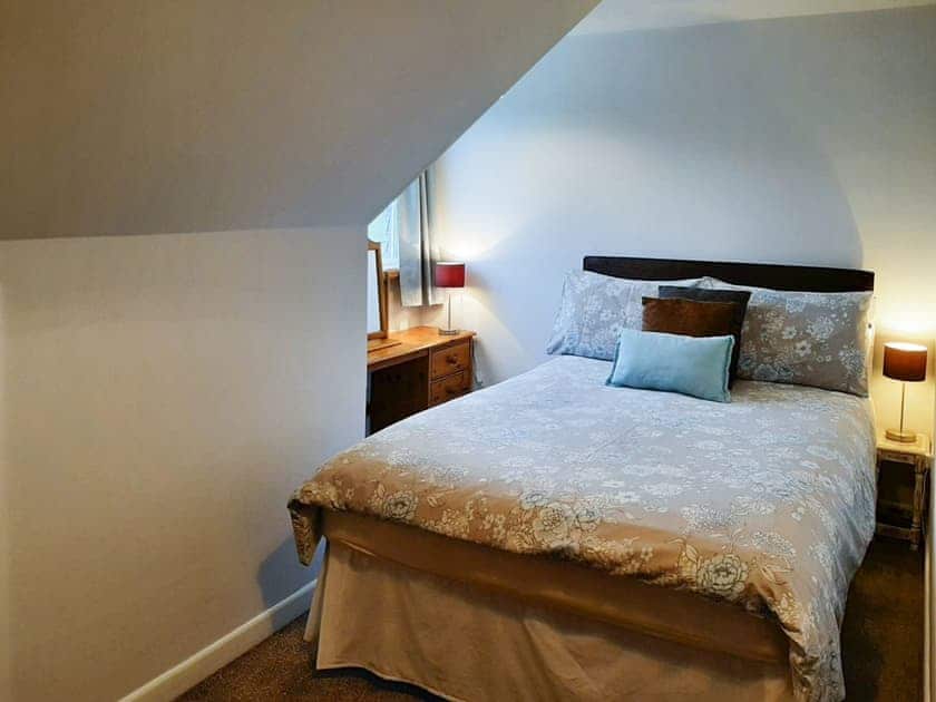 Welcoming bedroom with double bed | Forge Cottage - Longmeadow Farm, Shaldon, near Teignmouth