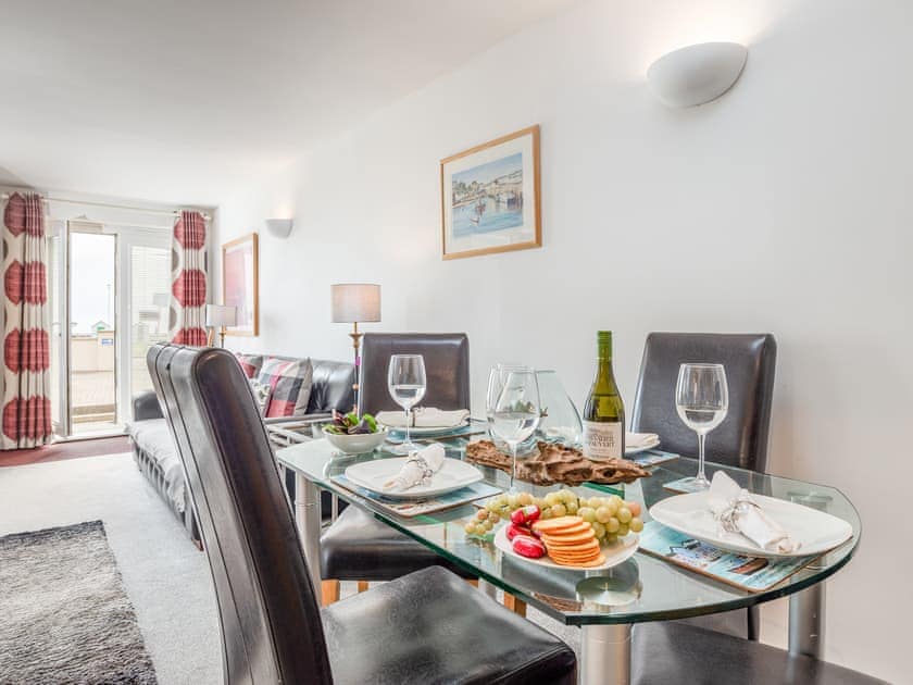 Open plan living space | 14 Belvedere Court - Belvedere Court, Paignton