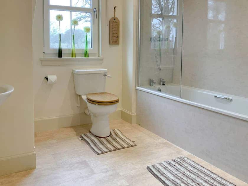 Bathroom | Balmore Farmhouse, Scaniport, near Inverness