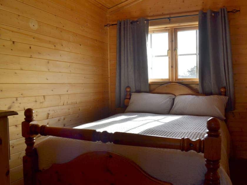 Double bedroom | Baytree Lodge - Sandbank Lodges, Melbourne, near Derby