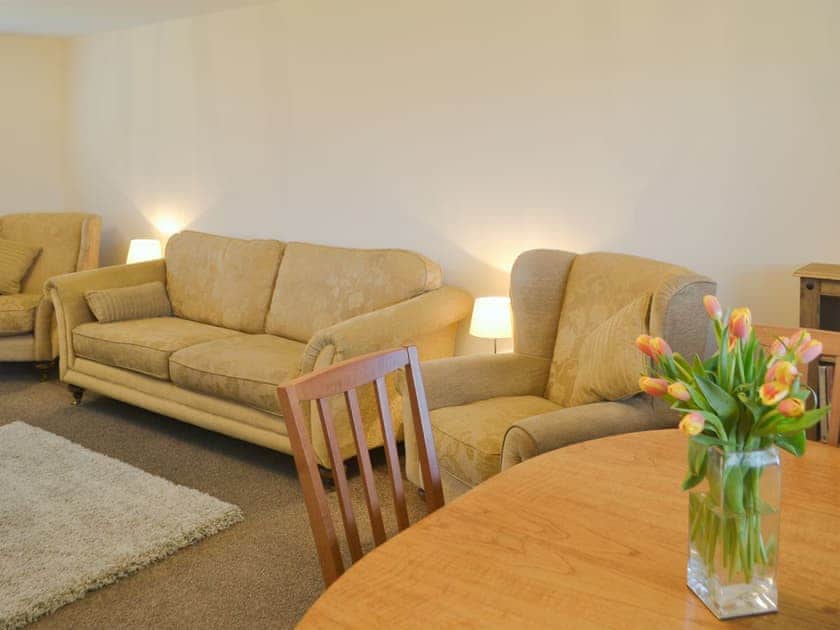 Living room/dining room | Cluaran Cottage, Tain