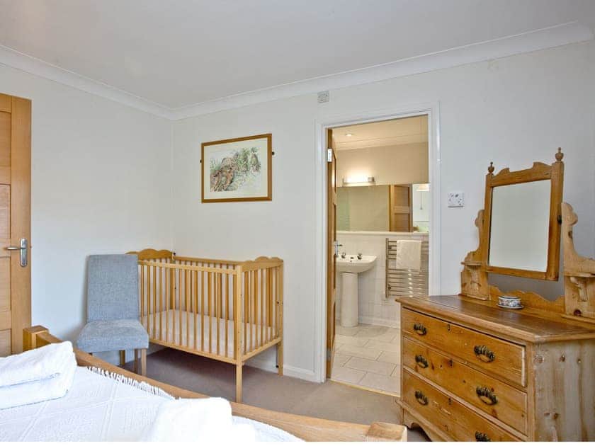 Charming double bedroom | Coombery Loft - Tuckenhay Mill, Bow Creek, between Dartmouth and Totnes