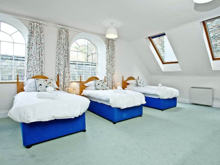 Spacious triple bedroom | Papermaker’s Cottage - Tuckenhay Mill, Bow Creek, between Dartmouth and Totnes