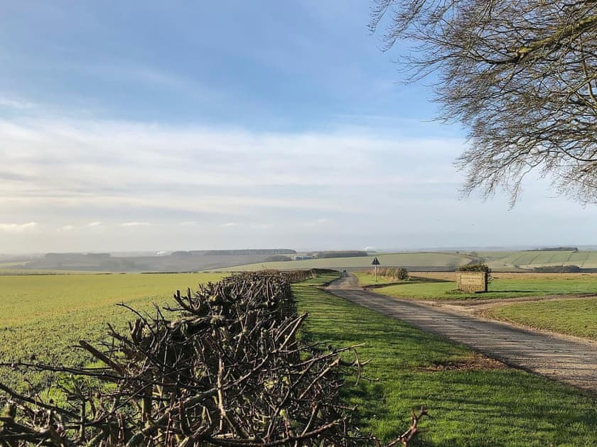 Breathtaking far reaching views over the surrounding farmland | The Hind House, Cottam, near Driffield