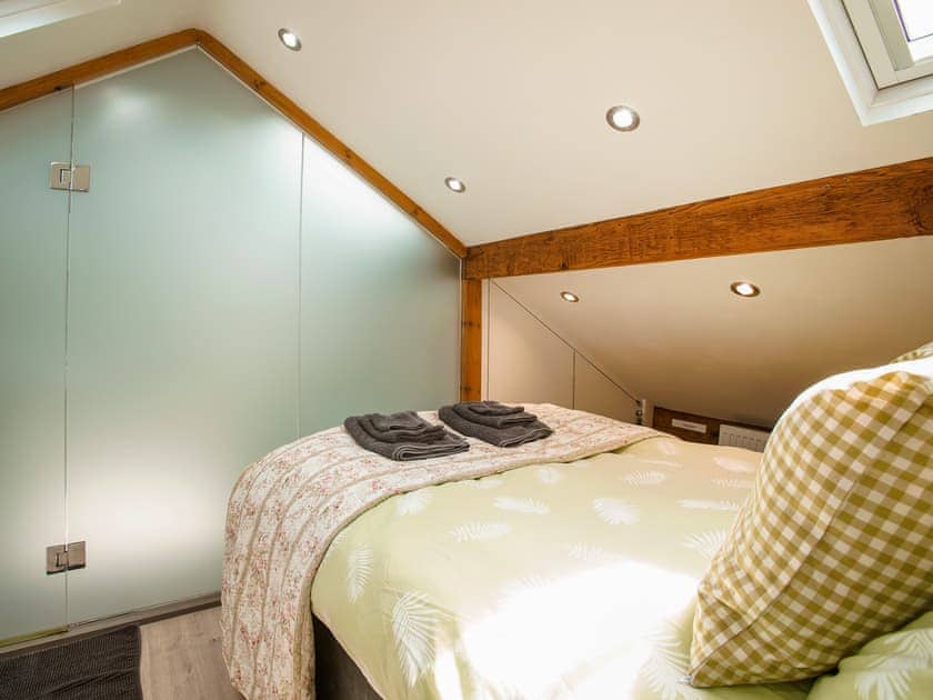 Double bedroom | Fern Cottage, Bradwell