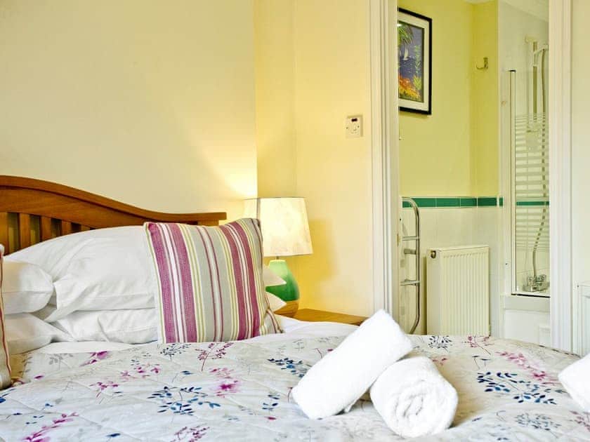 Comfortable double bedroom with en-suite | Mill Lodge - Tuckenhay Mill, Bow Creek, between Dartmouth and Totnes