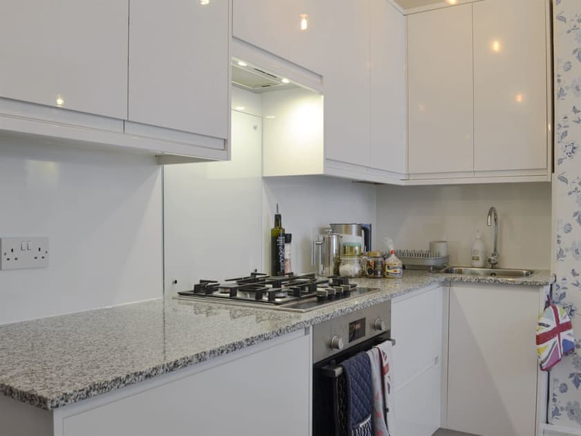 Well equipped kitchen | Tyn Y Ffrith, Llandudno