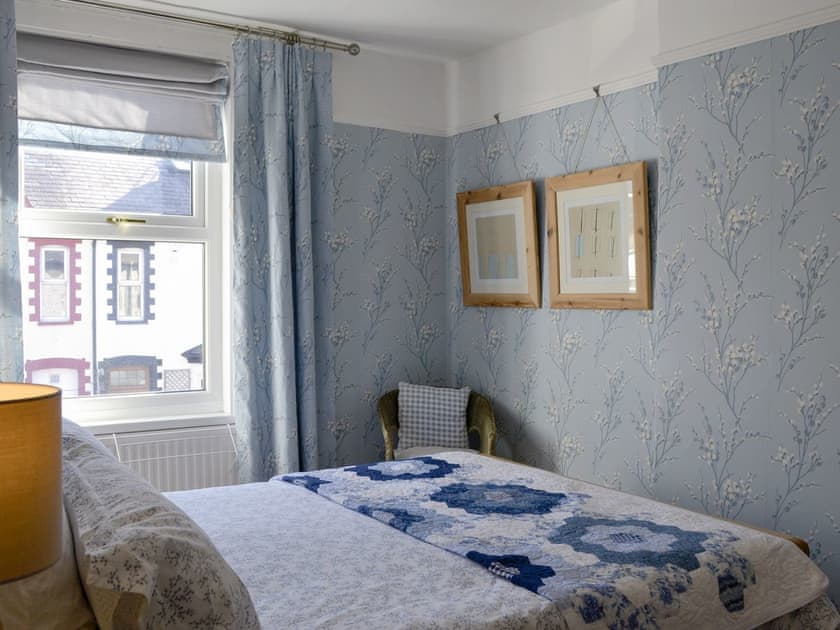 Well presented double bedroom | Tyn Y Ffrith, Llandudno