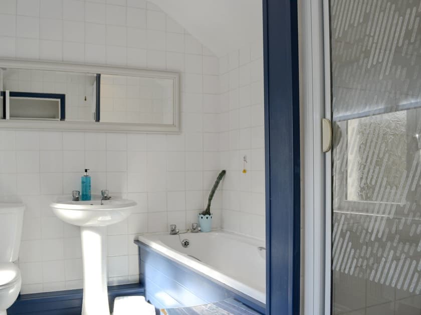 Bathroom | Tyn Y Ffrith, Llandudno