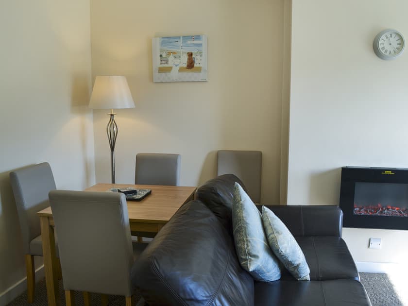 Comfortable living/dining room | Summerhouse Cottage, Beadnell, near Seahouses