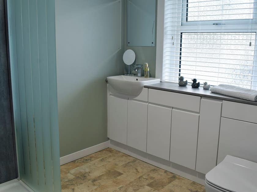 Spacious shower room | Stinchar View, Ballantrae, near Girvan