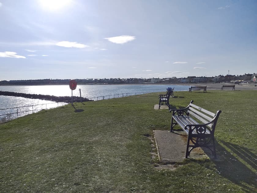 A few minutes walk to the beach and promenade | Anchors Point, Newbiggin-by-the-Sea