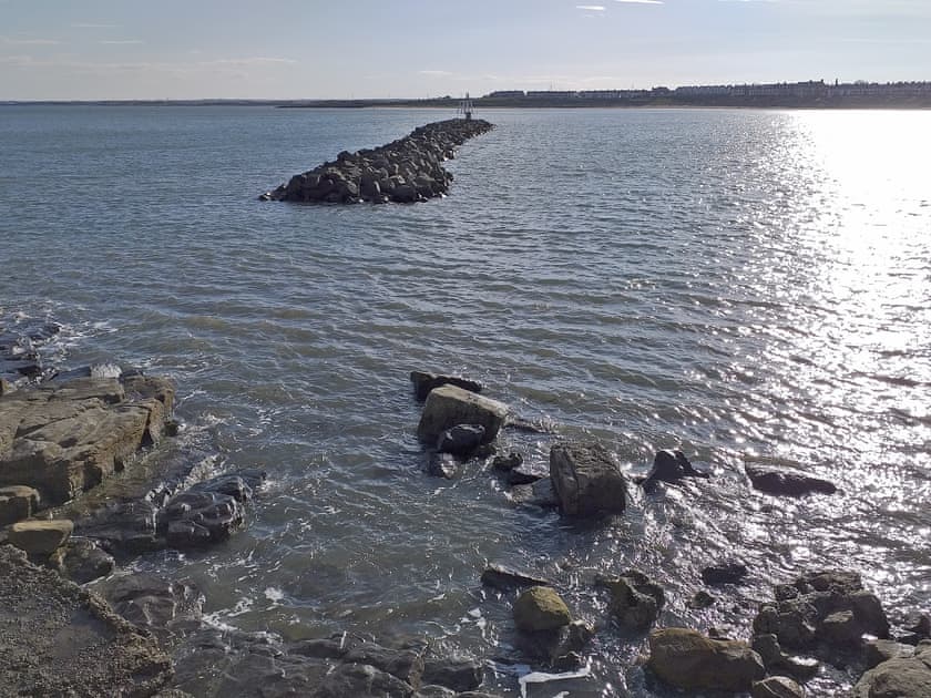 A few minutes walk to the beach and promenade | Anchors Point, Newbiggin-by-the-Sea