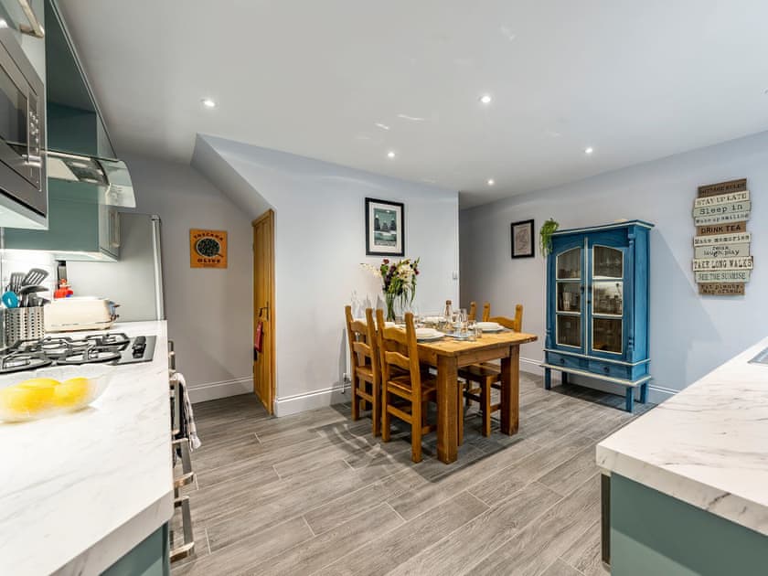 Spacious kitchen/dining room | Carrie’s Gate, Coniston