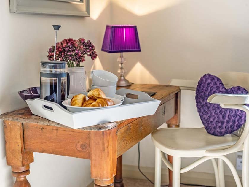 Romantic double bedroom | Carrie’s Gate, Coniston