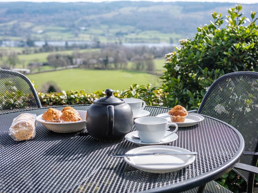 Relaxing detached garden with stunning views | Carrie’s Gate, Coniston