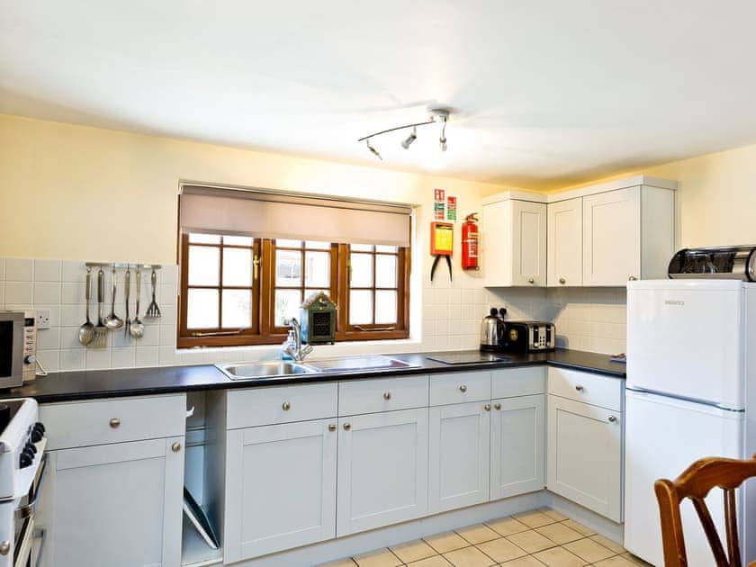Inviting kitchen  | Bruns Cottage - Knockerdown Cottages, Carsington, near Ashbourne