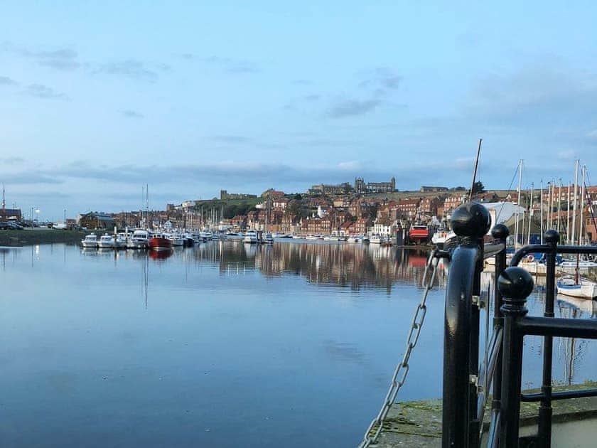 Wonderful coastal location | Bankside, Whitby