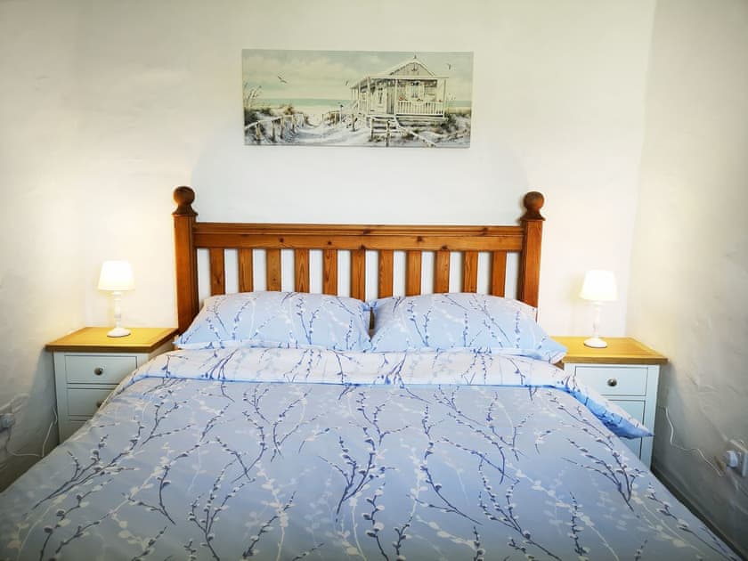 Relaxing double bedroom | Friesian Valley Cottages - Maple Barn - Friesian Valley Cottages , Mawla, near Porthtowan
