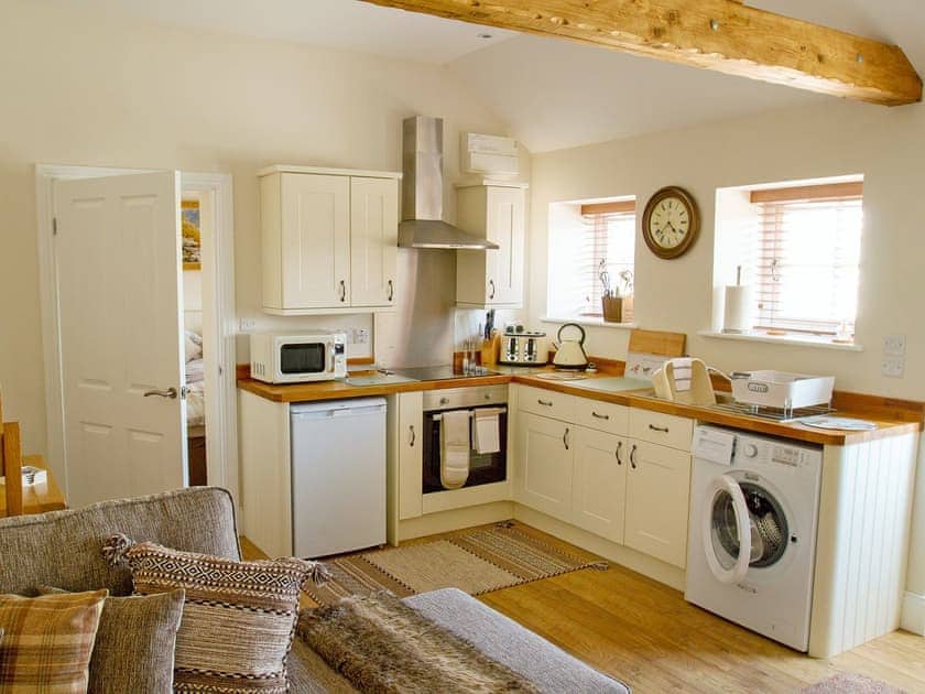 Well equipped kitchen | Puffin Lodge - Seabird Lodges, Bempton