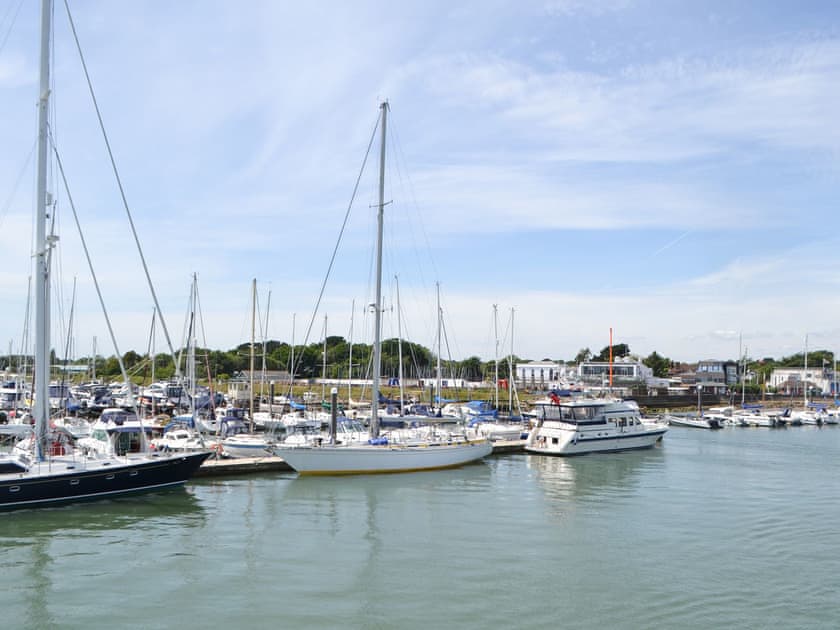 Hamble Marina | Irenic Lodge 2 - Irenic Lodges, Hamble