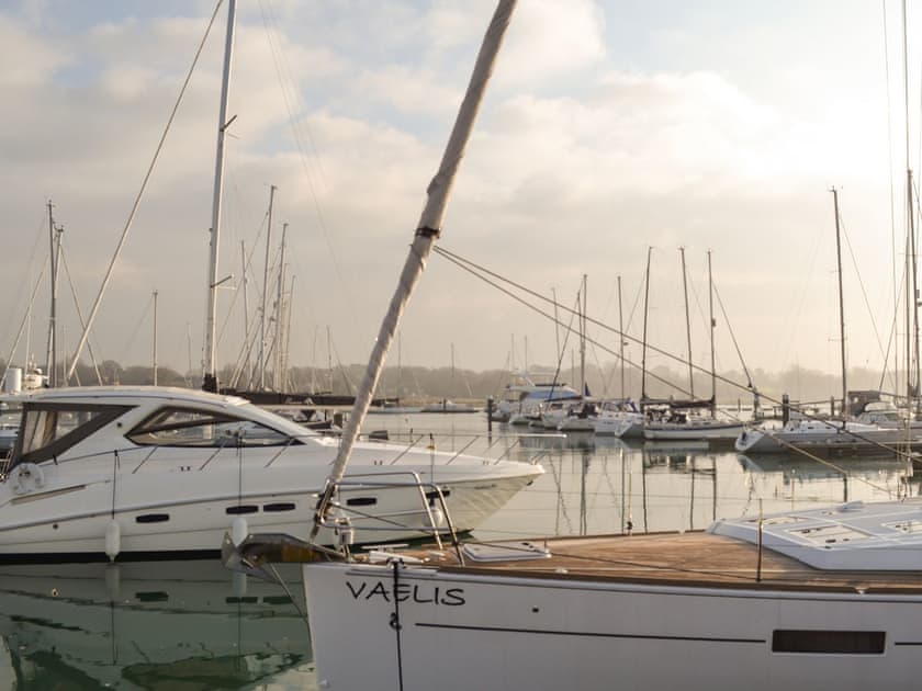 Hamble Marina | Irenic Lodge 2 - Irenic Lodges, Hamble