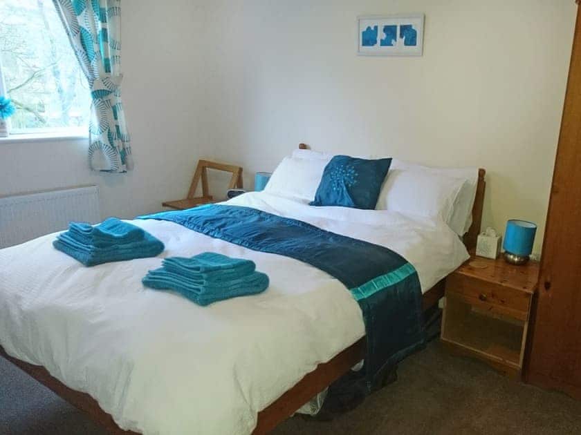 Charming double bedroom | Belle Isle Cottage, Haworth