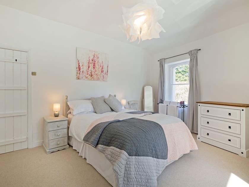 Light and airy double bedroom | Duck Cottage, Gargrave