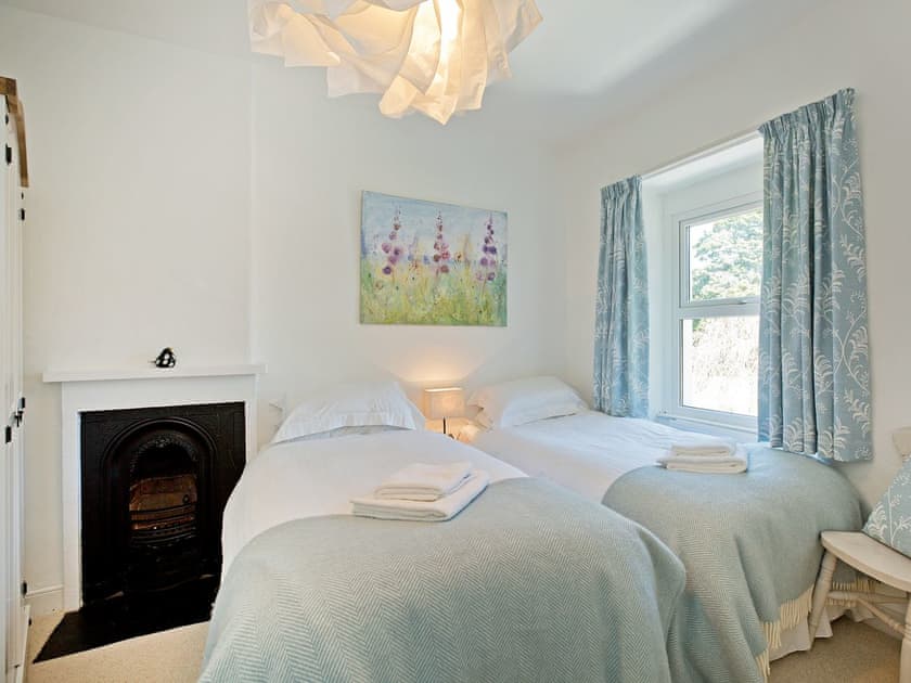 Comfortable twin bedroom | Duck Cottage, Gargrave