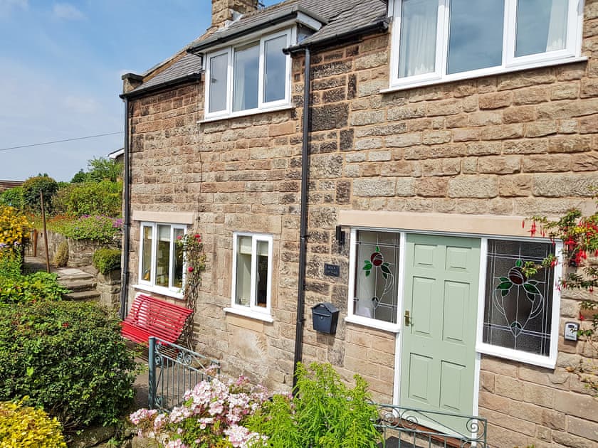 Attractive stone built holiday home | Rock Cottage, Birchover, near Matlock