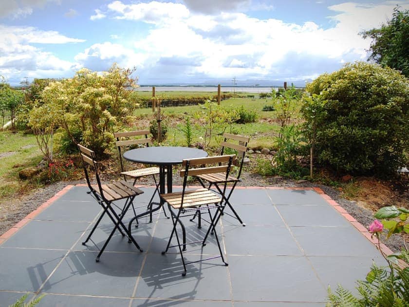 Relaxing sitting-out-area | Summergate Cottage, Annan