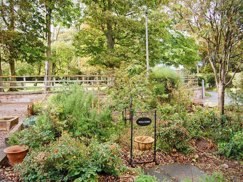 Garden | Summergate Cottage, Annan
