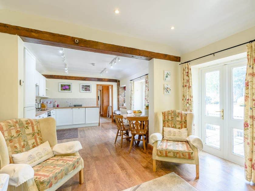 Homely open plan living space | Cottage in the Pond, Garton, near Hornsea