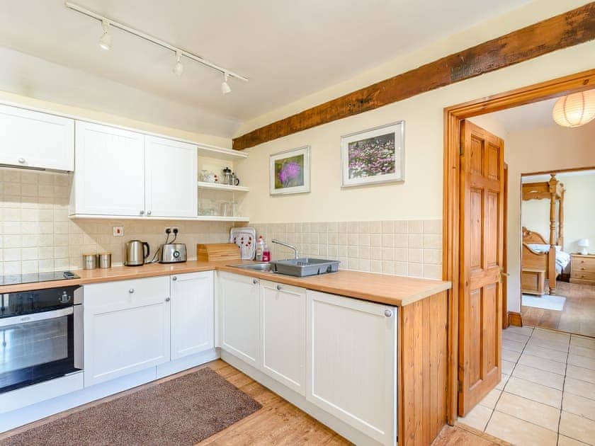 Spacious kitchen area | Cottage in the Pond, Garton, near Hornsea