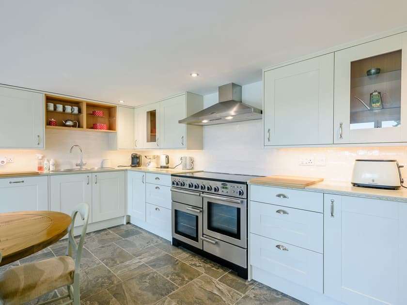 Spacious kitchen/dining room | Leatherpool Place, Wiveton, near Holt