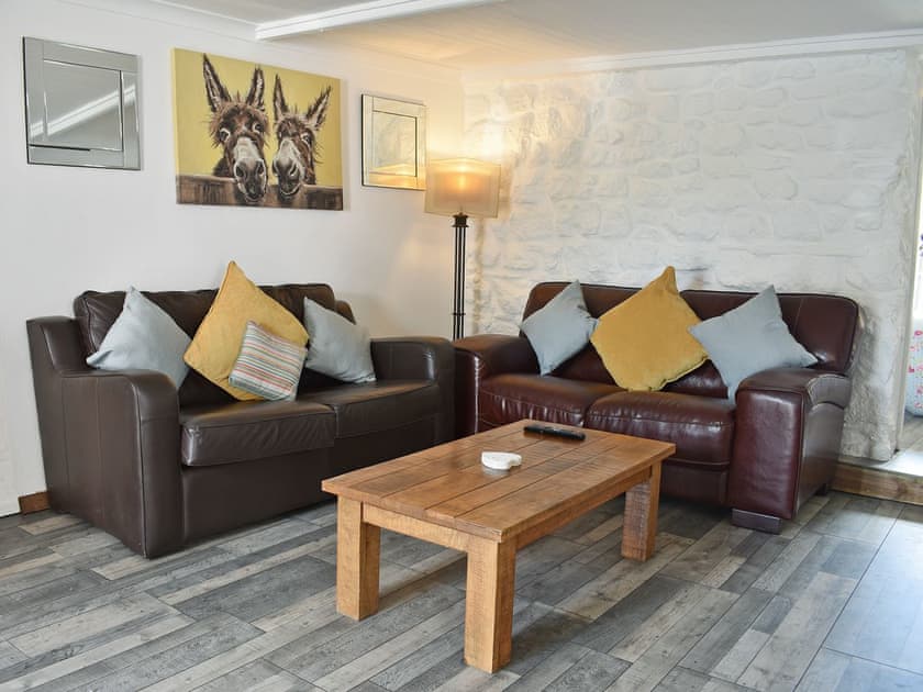 Living area | Holly Cottage, Roud