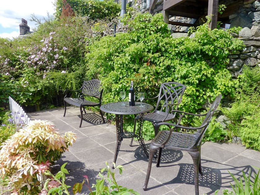 Garden | Low White Stones - White Stones, Ambleside