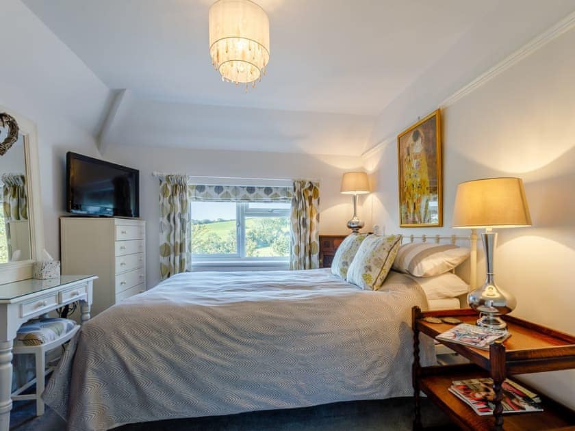 Double bedroom | Yew Tree House, Chideock, near Bridport