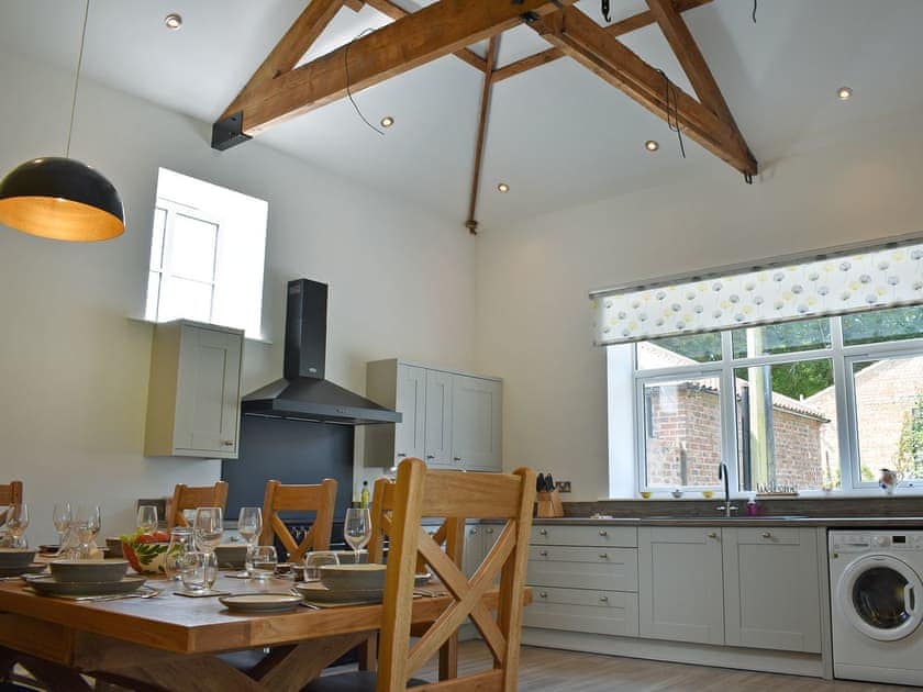 Kitchen/diner | The Granary - Chalet Farm Holidays, Langtoft, near Driffield