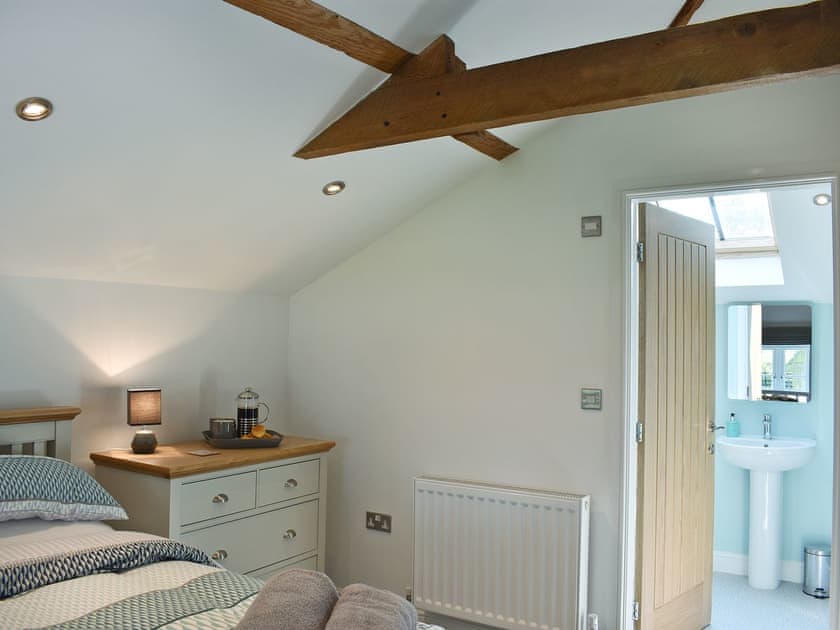 Double bedroom | The Granary - Chalet Farm Holidays, Langtoft, near Driffield