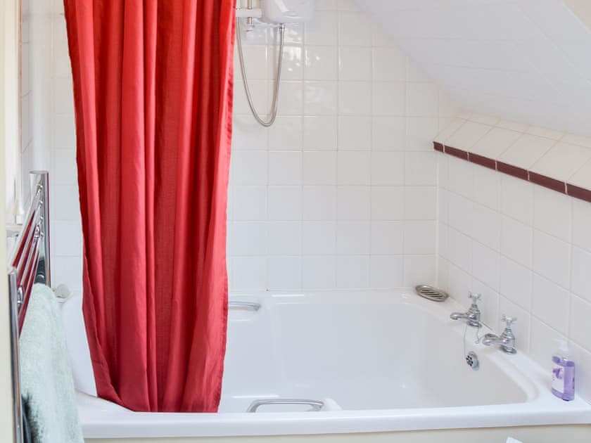 Bathroom | The Anchorage, Wroxham
