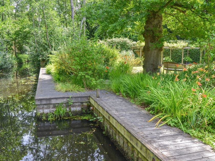 Garden and grounds | The Anchorage, Wroxham