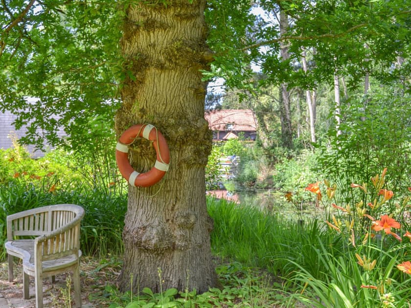 Garden and grounds | The Anchorage, Wroxham