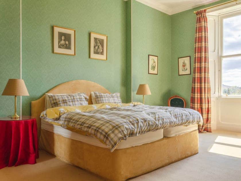 Bright double bedroom | Dalnaglar Castle - Dalnaglar Castle And Cottages, Glenshee, Cairngorms