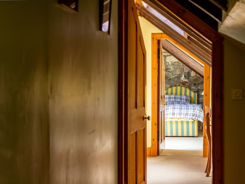 Hallway leading to rooms | Dalnaglar Castle - Dalnaglar Castle And Cottages, Glenshee, Cairngorms