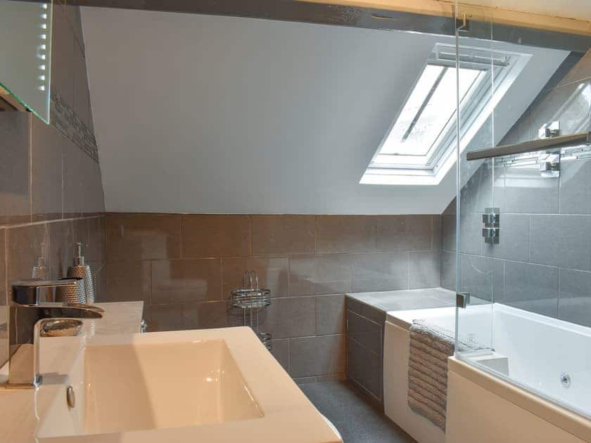 Bathroom | George’s View, Whitby