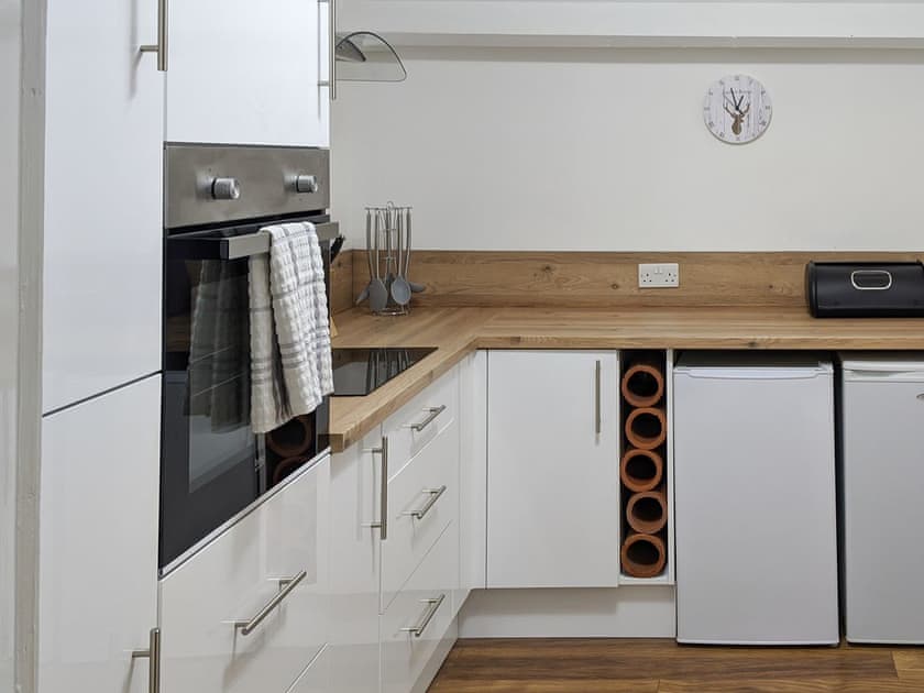Kitchen | Squirrel’s Retreat - Seat Howe Retreats, Thornthwaite, near Keswick